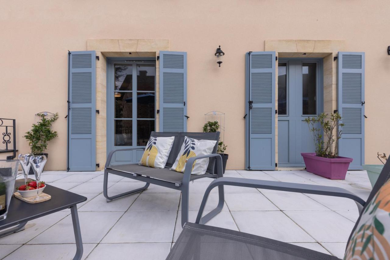 Hotel-Restaurant Des Augustins Saint-Cyprien  Exterior photo
